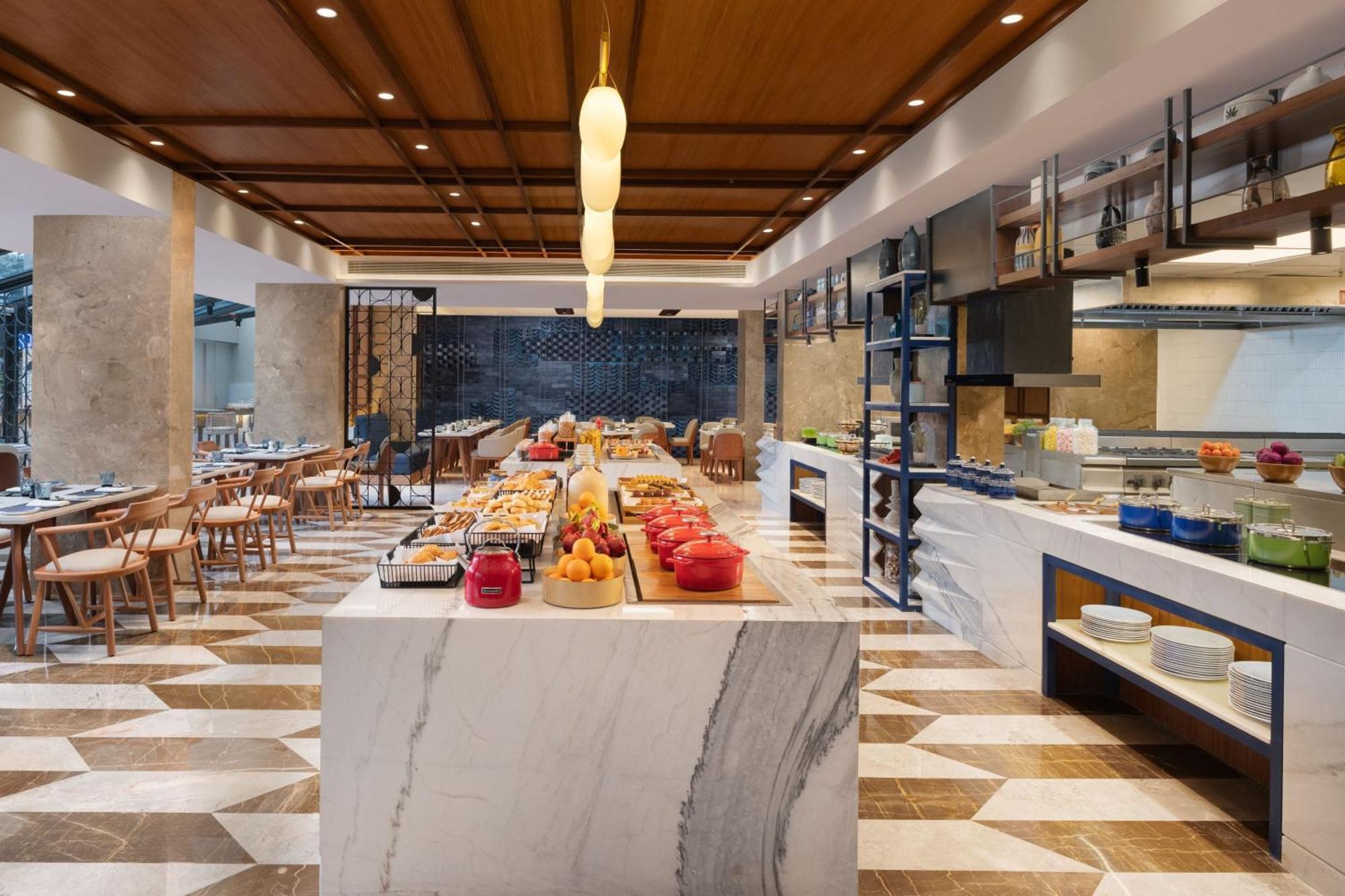 Hotel Courtyard By Marriott Goa Colva Extérieur photo