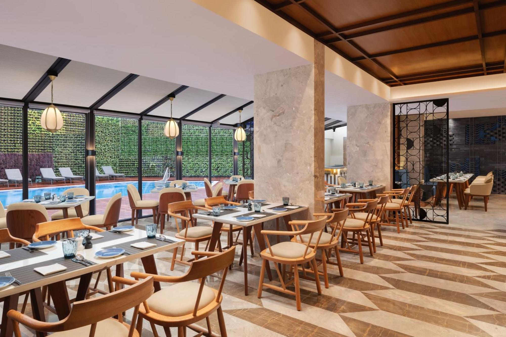 Hotel Courtyard By Marriott Goa Colva Extérieur photo